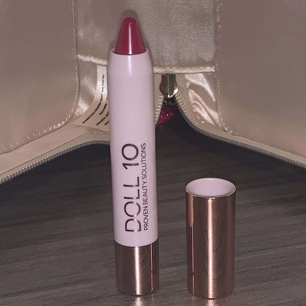 ✨Enjoy Life✨ Doll 10 NWOB Lip Color (As is; No Box)